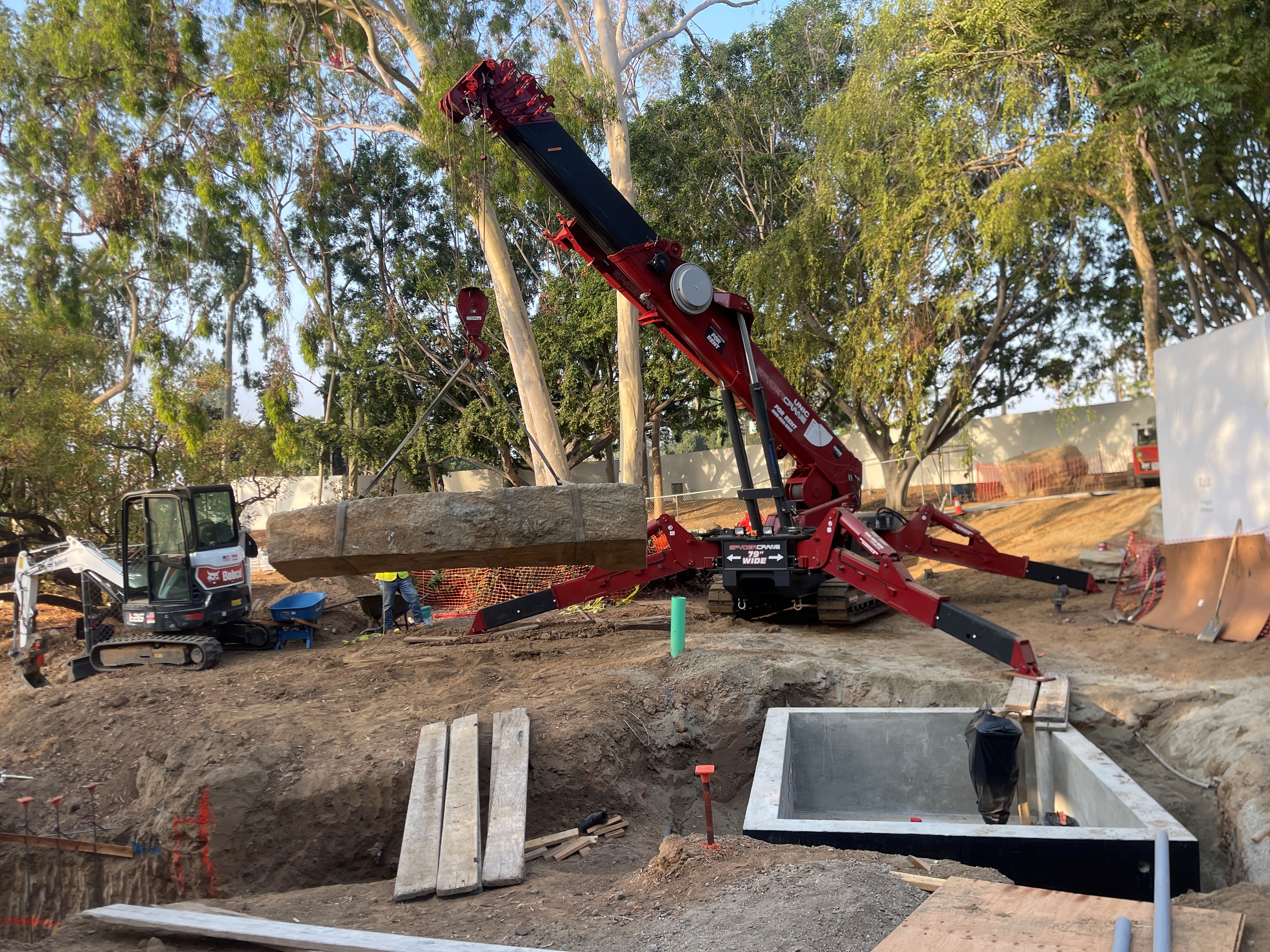 SPYDERCRANE URW1006 mini crawler crane on jobsite
