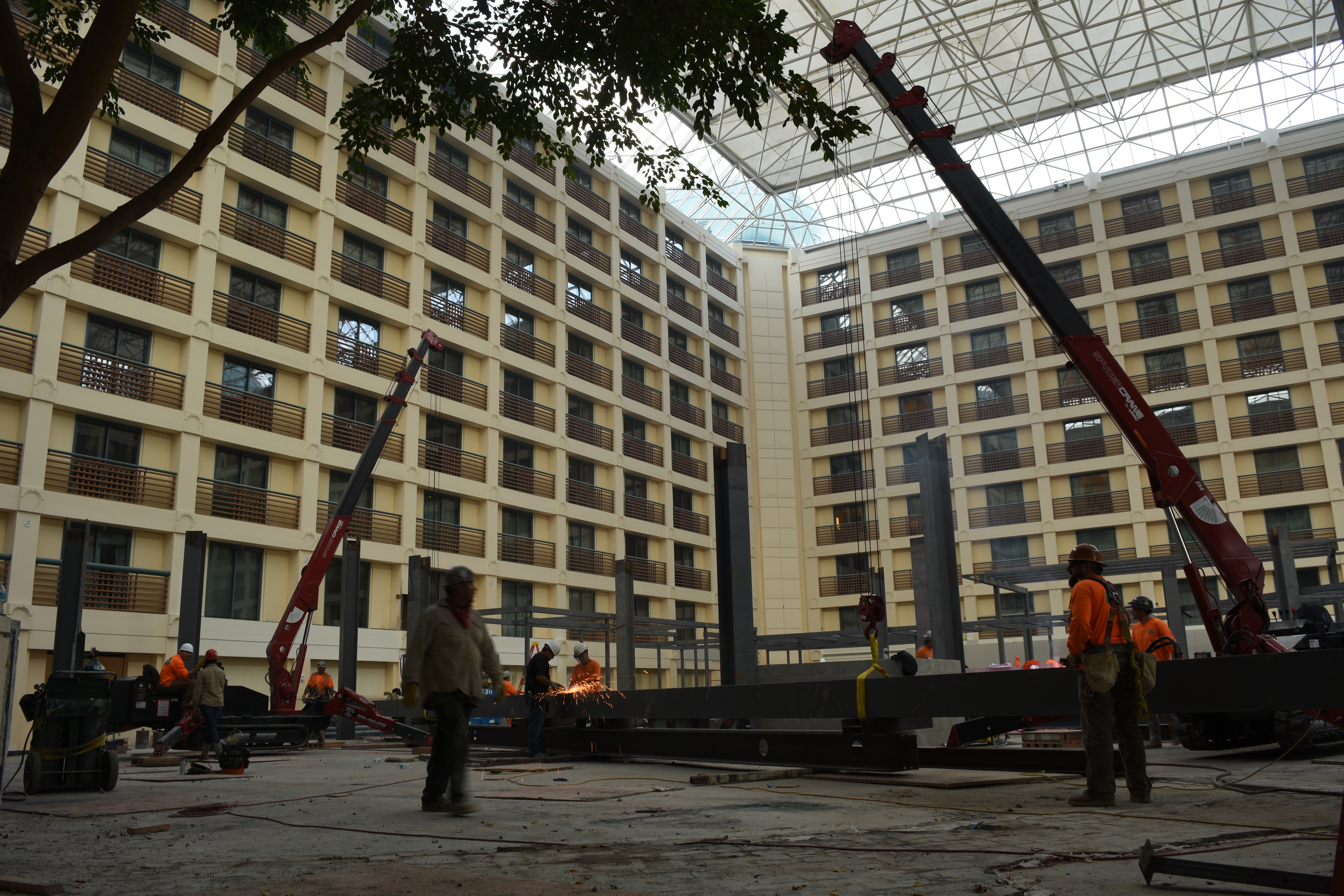 SPYDERCRANE mini crawler crane on jobsite