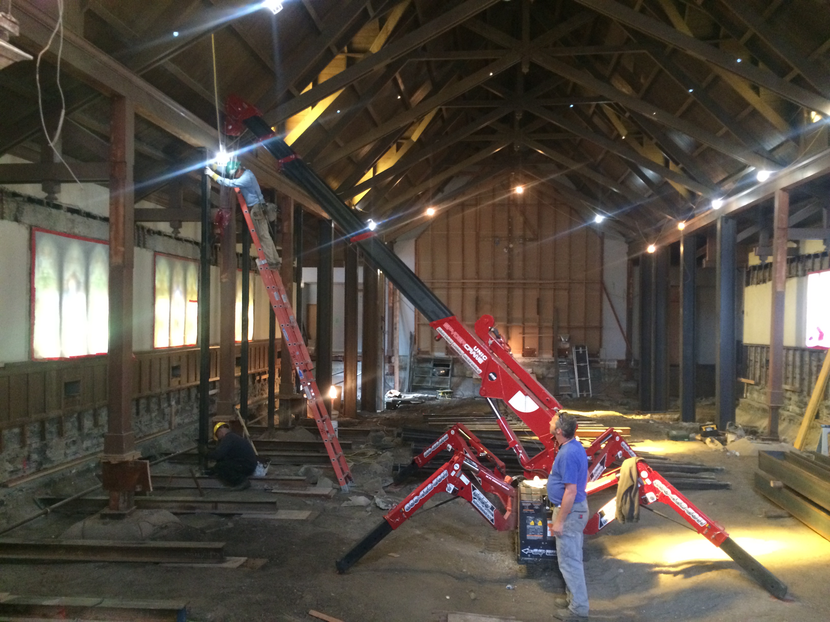 SPYDERCRANE mini crane