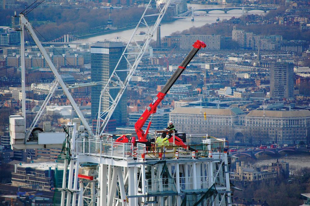 SPYDERCRANE URW706 mini crane on jobsite