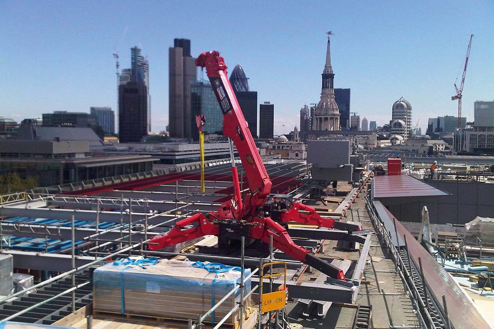 SPYDERCRANE URW706 mini crane on jobsite