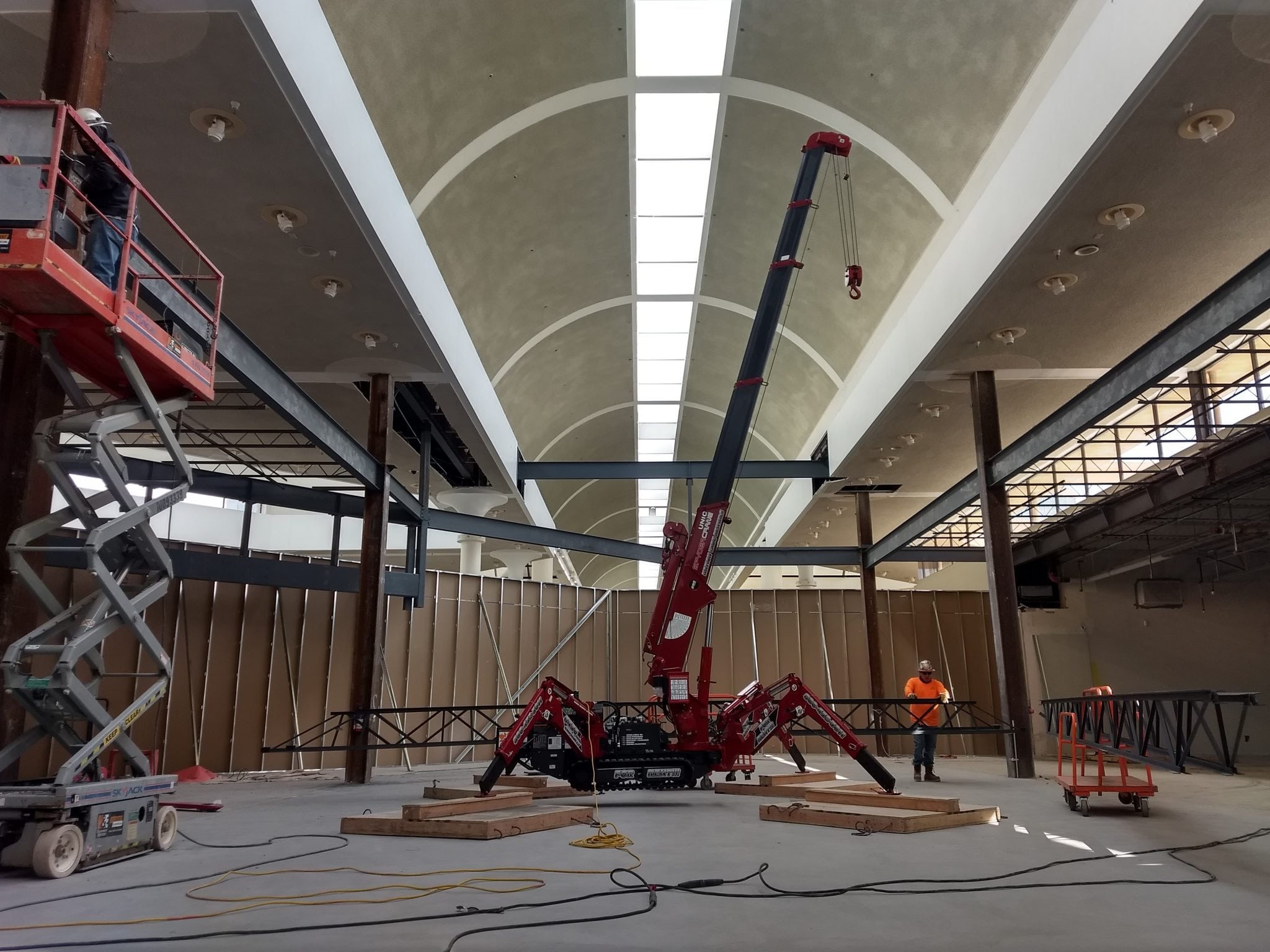 mall crane