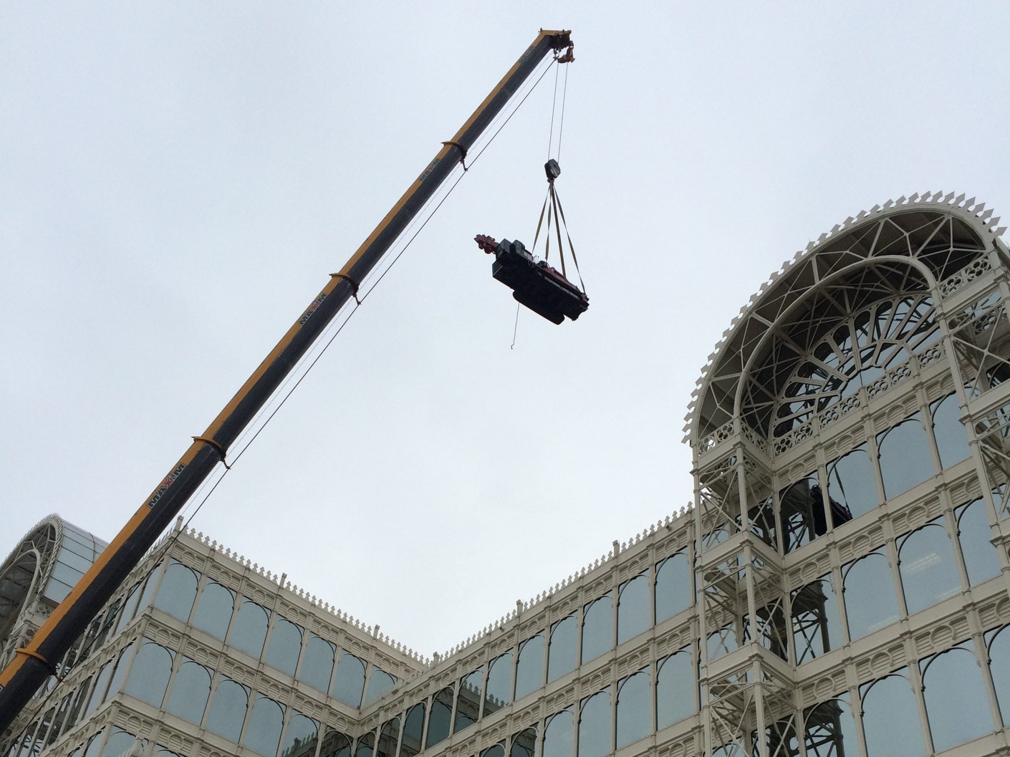 012315 Kyle (13) hoisting a spydercrane