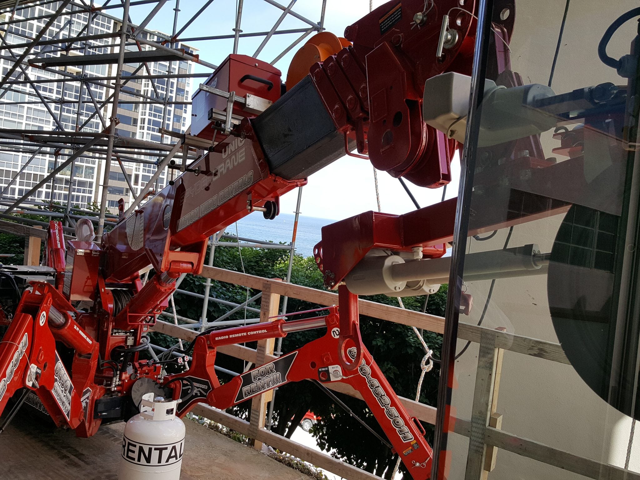 20170511_093820(1) window crane