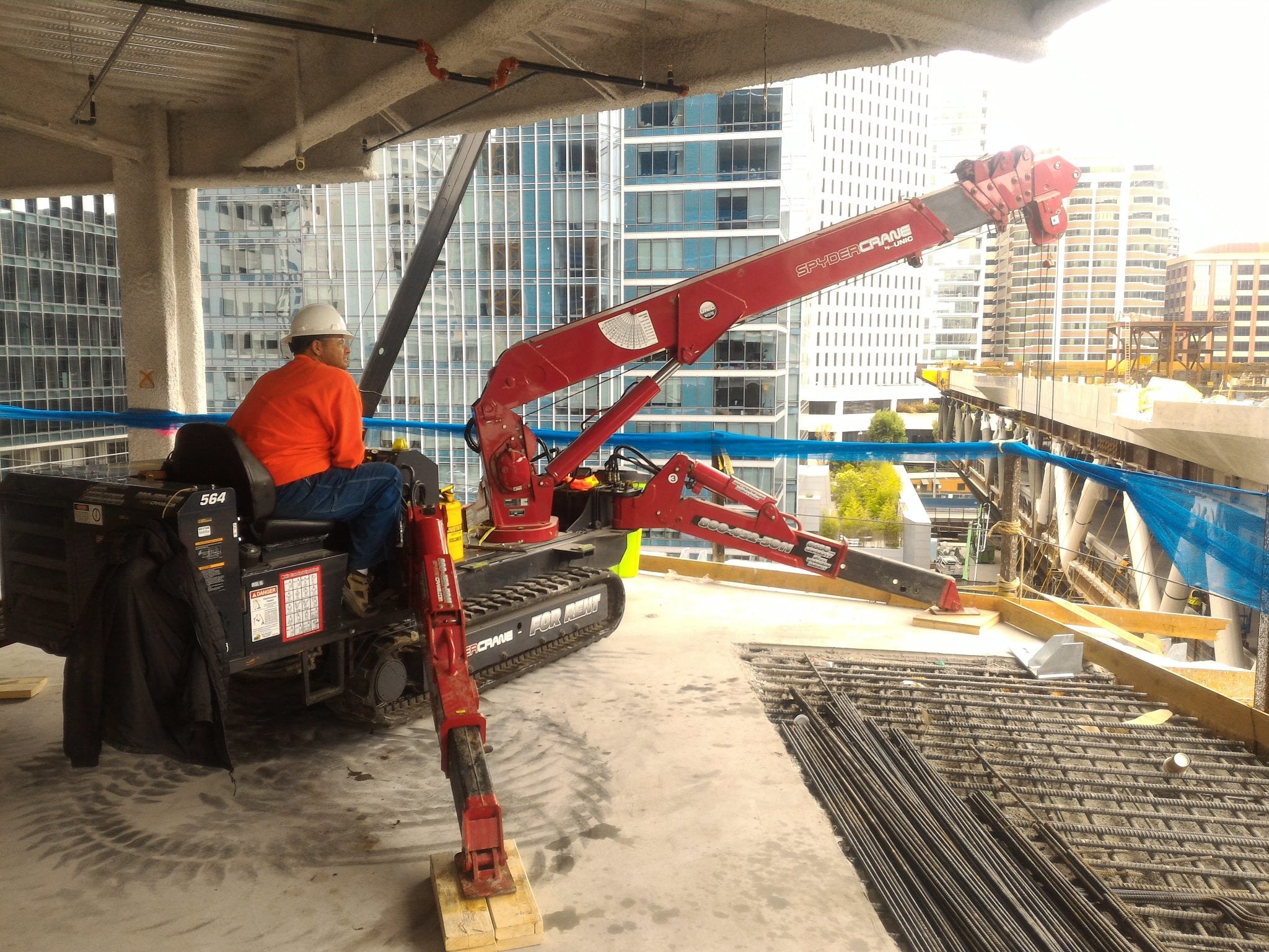 Jpeg over side crane